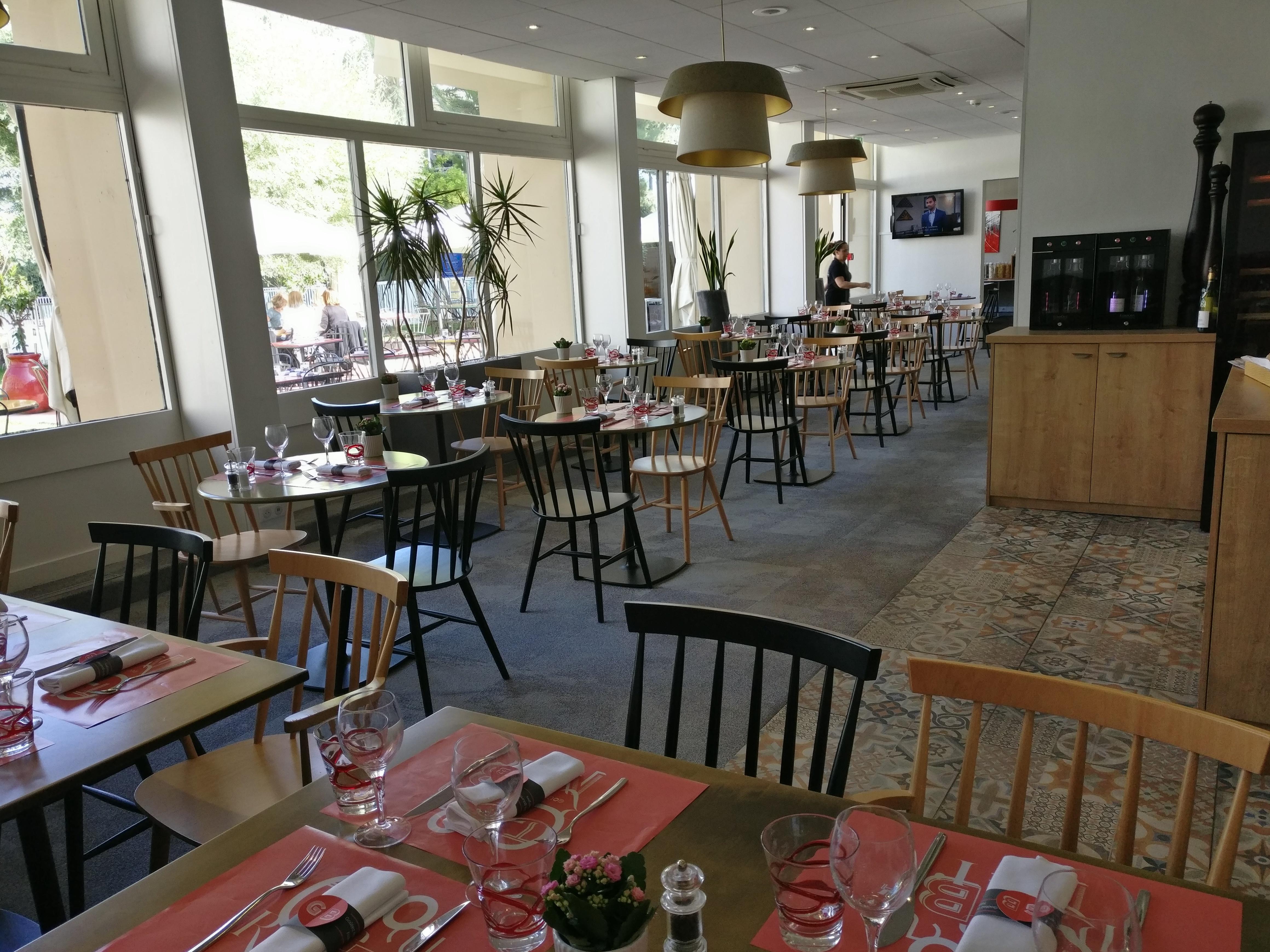 诺沃特尼斯机场卡普3000酒店 圣罗兰度瓦 外观 照片